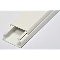 Canaleta de pared para cable eléctrico color blanco. Medidas 2000 x 40 x 20 mm